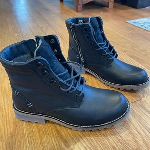Black Kodiak Boots